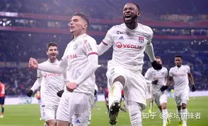 包含法甲赛前再迎强敌，塞维利亚远射贴柱，主帅态度——质疑声仍在，赛季目标并未改变的词条-开云彩票